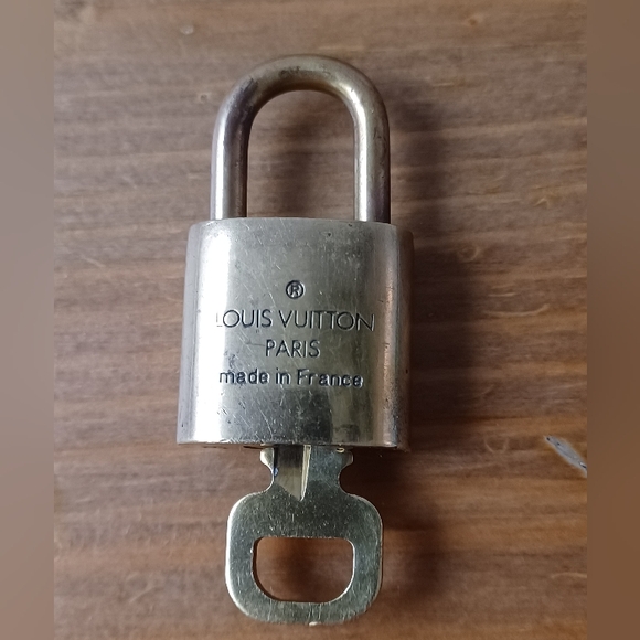 Louis Vuitton #314,LV Lock and Key #314 - Picture 2 of 8